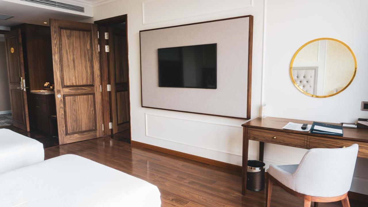 Phu Cuong Hotel Ca Mau Exterior photo
