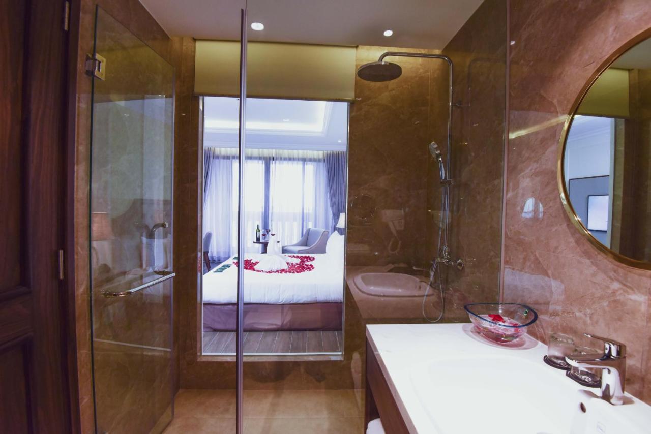 Phu Cuong Hotel Ca Mau Exterior photo