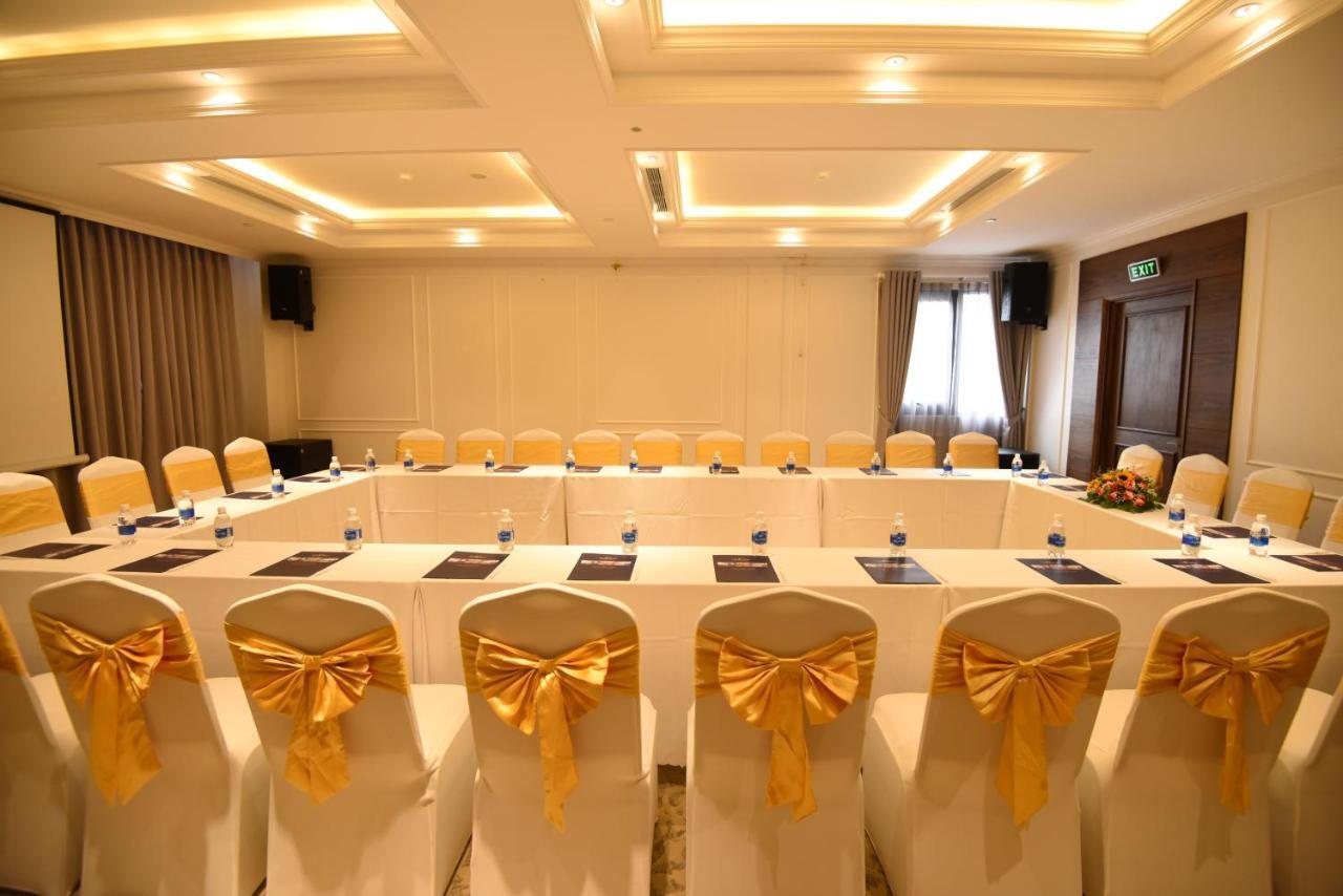 Phu Cuong Hotel Ca Mau Exterior photo